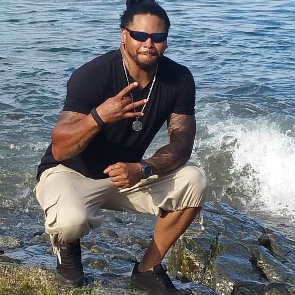 Meet your Posher, Victor